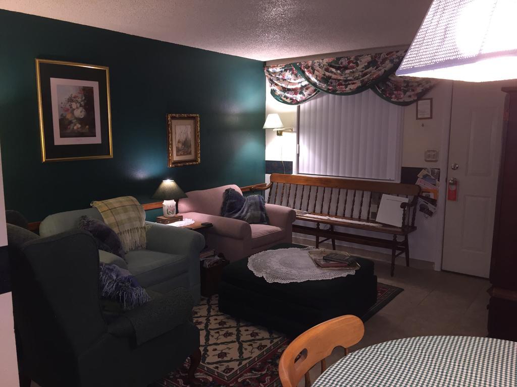 Mountain Haven Inn Пайнтоп-Лейксайд Екстериор снимка